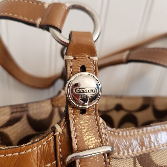 Coach F15146 Canvas/Leather‎ Caramel/Lavender Hand/Shoulder Bag Purse Pre-owned - Picture 7 of 12